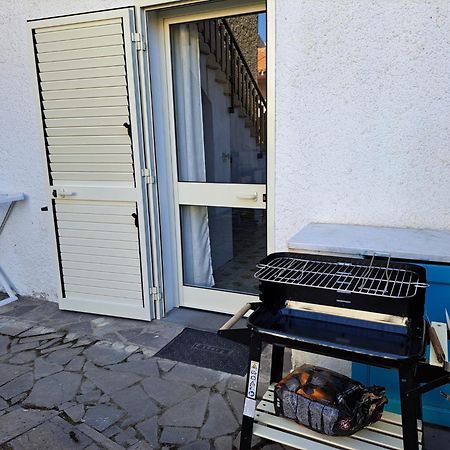 Lungomare Chess Apartment S'archittu Cuglieri Luaran gambar