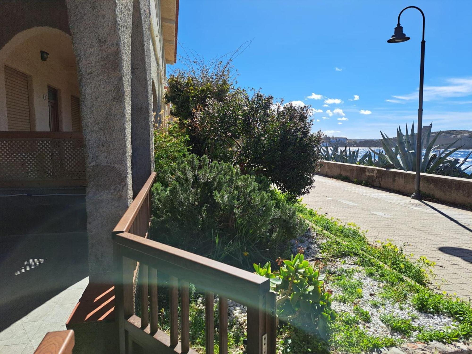 Lungomare Chess Apartment S'archittu Cuglieri Luaran gambar