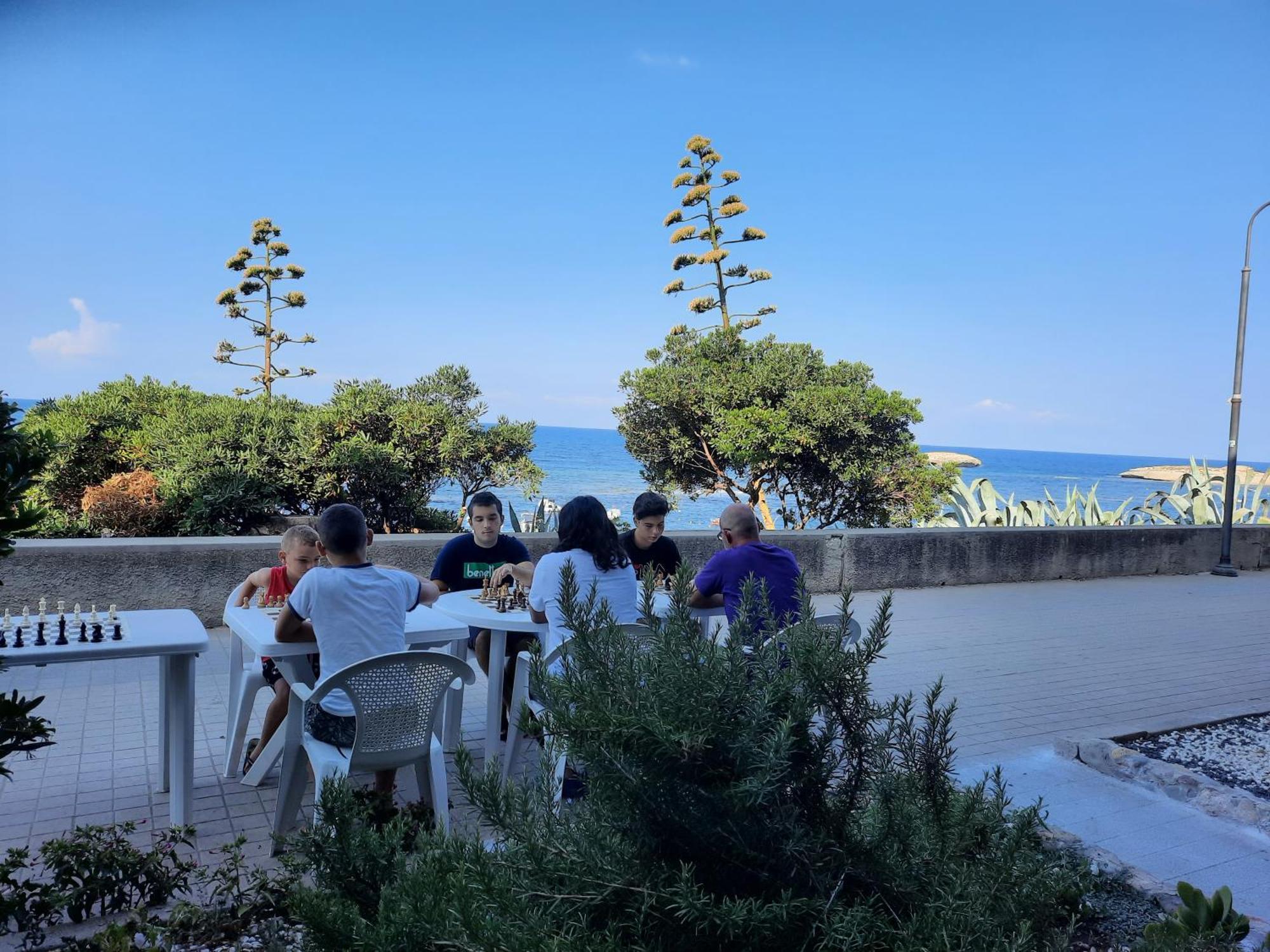 Lungomare Chess Apartment S'archittu Cuglieri Luaran gambar