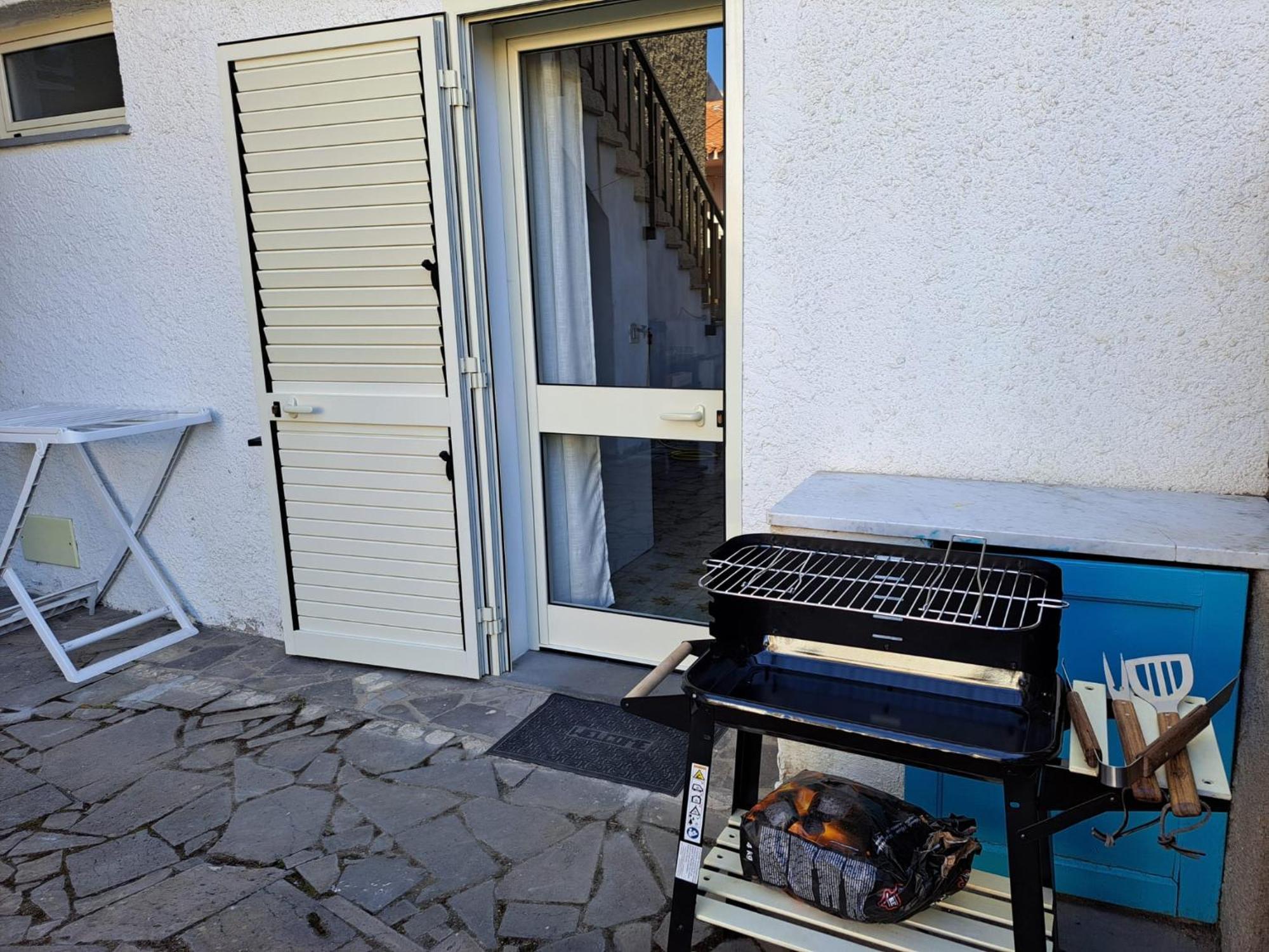 Lungomare Chess Apartment S'archittu Cuglieri Luaran gambar